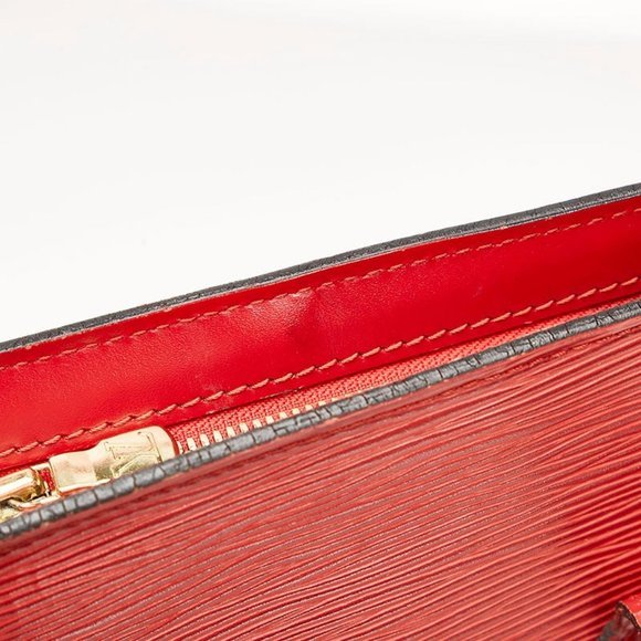 Louis Vuitton Epi Lussac Tote - Picture 6 of 10